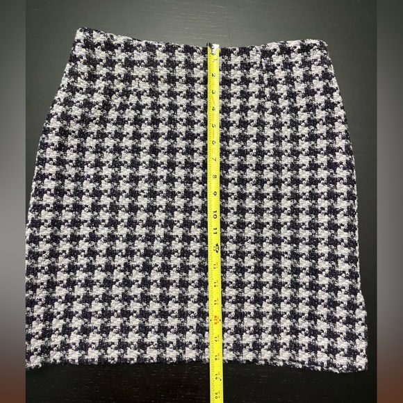 Amanda Smith Purple Houndstooth Wool Skirt - 8P - Picture 5 of 7